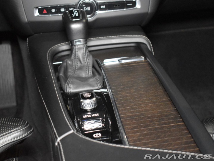 Volvo V90 D5 CC PRO Ventilace,Pano, 2020