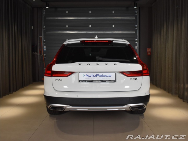 Volvo V90 D5 CC PRO Ventilace,Pano, 2020