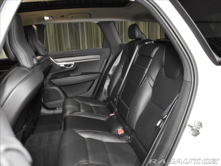 Volvo V90 D5 CC PRO Ventilace,Pano, 2020