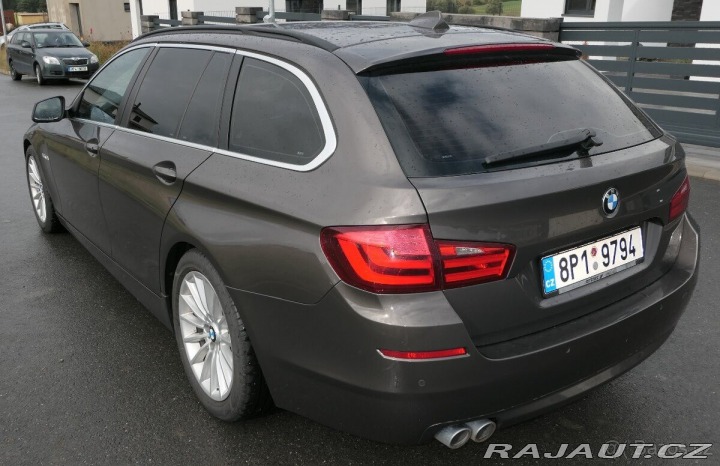BMW 5 3,0 530d F11 180kW manu 2011