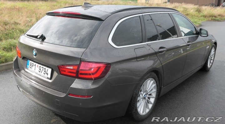 BMW 5 3,0 530d F11 180kW manu 2011
