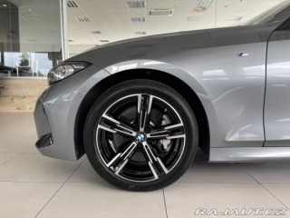 BMW 3 330i xDrive*M-SPORT*Distr 2025