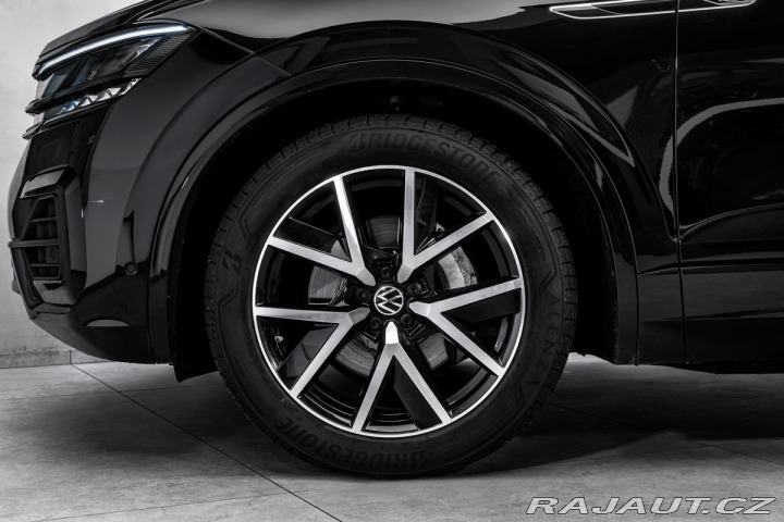 Volkswagen Touareg R-line 4M 210kW IQ-Light 1800
