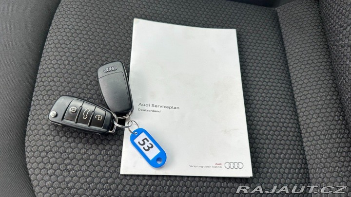 Audi A1 1.2TFSI 63kW REZERVOVANO 2012