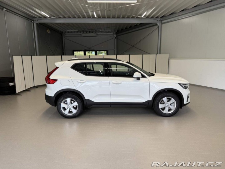 Volvo XC40 B3 - 2.0L 163HP + 14HP AT 2025