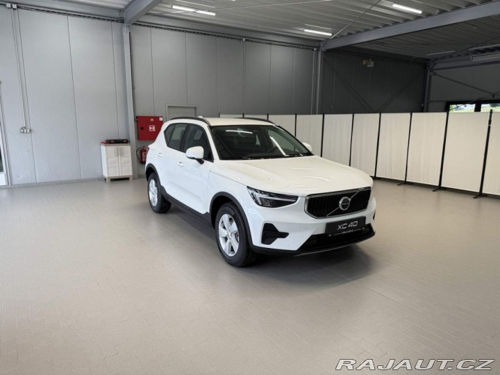 Volvo XC40 B3 - 2.0L 163HP + 14HP AT 2025