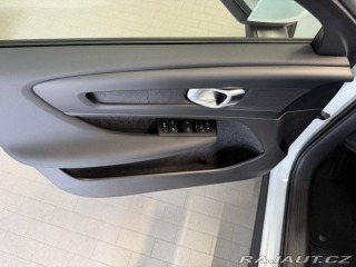 Volvo XC40 B3 - 2.0L 163HP + 14HP AT 2025