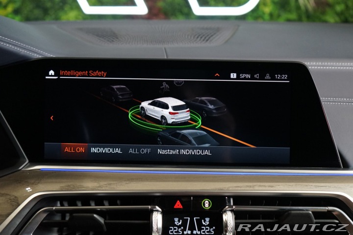 BMW X5 M50d*xDRIVE*VZDUCH*MASÁŽ* 2020
