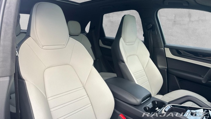 Porsche Cayenne GTS 2025