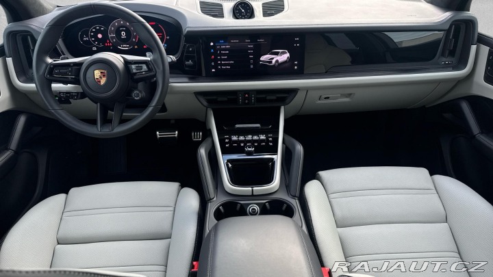 Porsche Cayenne GTS 2025