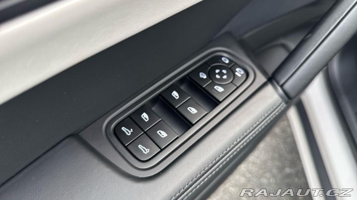 Porsche Cayenne GTS 2025