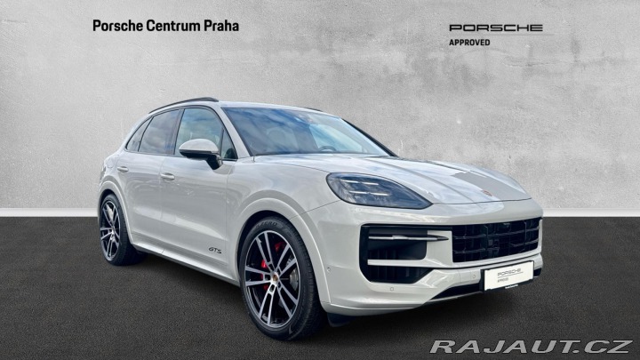 Porsche Cayenne GTS 2025