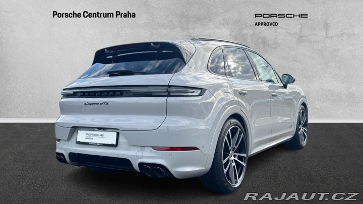 Porsche Cayenne GTS 2025