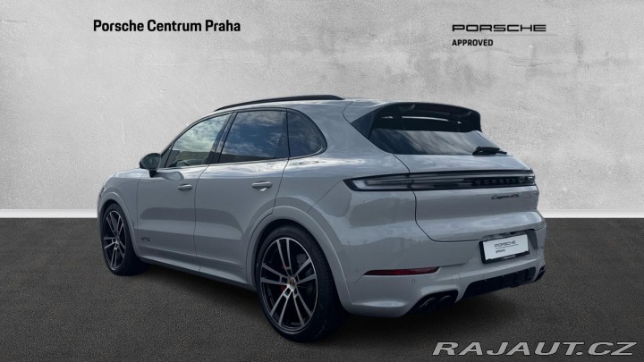 Porsche Cayenne GTS 2025