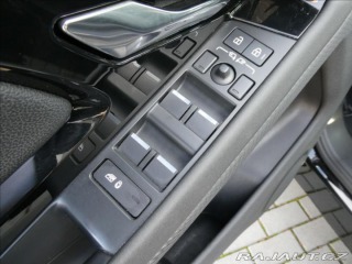 Land Rover Range Rover Evoque 2,0 D165 S, AWD 1.MAJ, ČR 2022