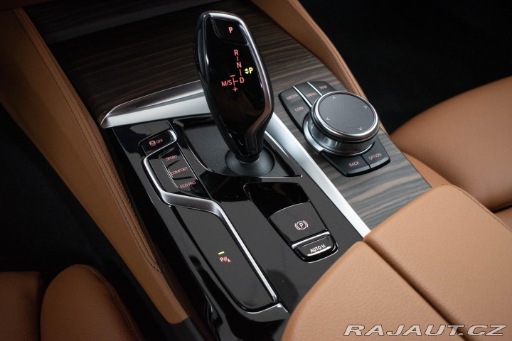 BMW 5 530d xD ///M*ZÁRUKA*DPH*Č 2023