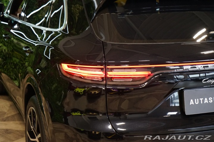 Porsche Cayenne TURBO*BURM*PCCB*PASM*360* 2018