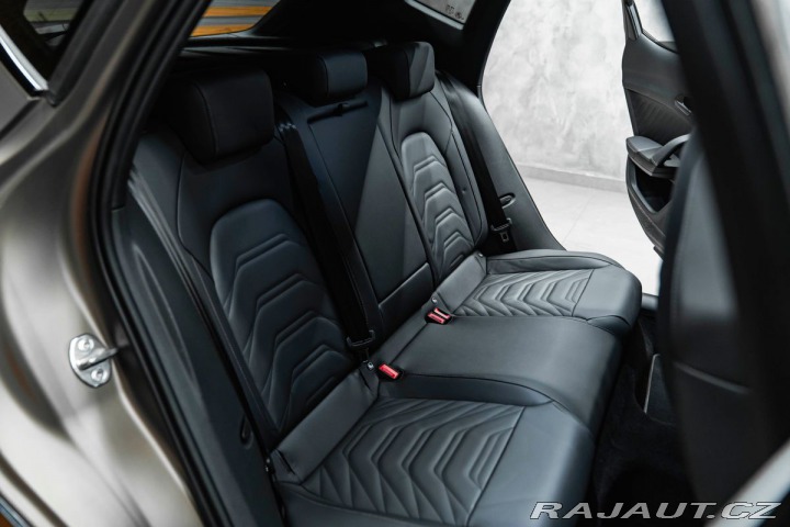 Cupra Formentor 1.5 eTSI 110 kW, Sennheis 2025