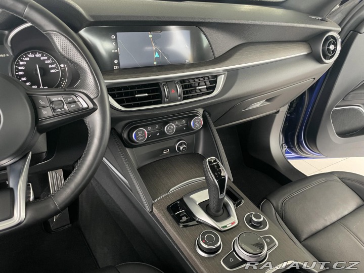 Alfa Romeo Stelvio 2,0TI 206kW Q4*KeyLess*Ka 2023