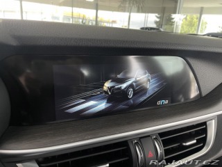 Alfa Romeo Stelvio 2,0TI 206kW Q4*KeyLess*Ka 2023