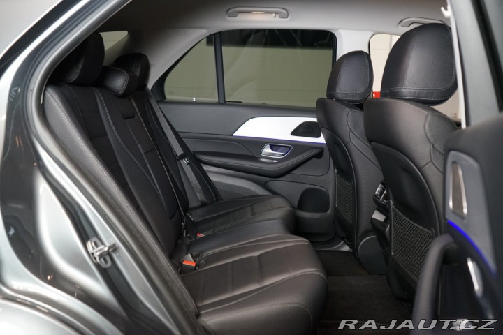 Mercedes-Benz GLE 300d*4MATIC*TAŽNÉ*LED* 2023