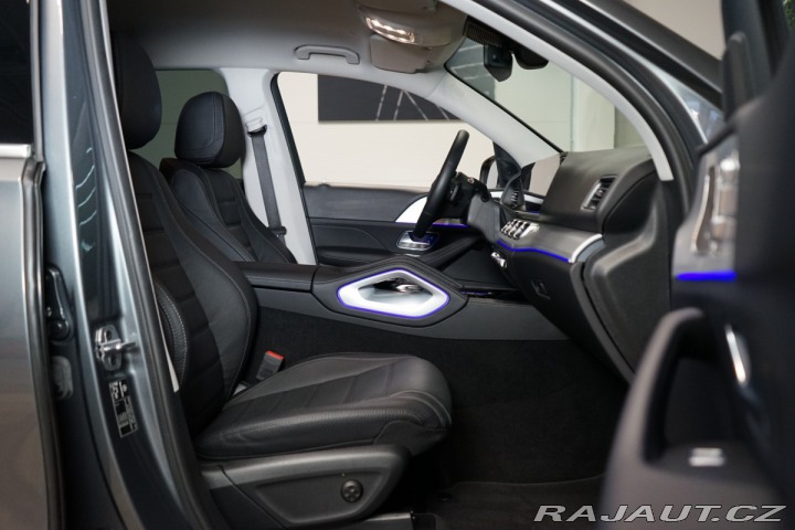 Mercedes-Benz GLE 300d*4MATIC*TAŽNÉ*LED* 2023