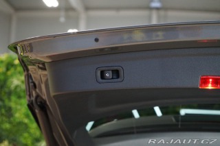 Mercedes-Benz GLE 300d*4MATIC*TAŽNÉ*LED* 2023