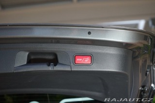 Mercedes-Benz GLE 300d*4MATIC*TAŽNÉ*LED* 2023