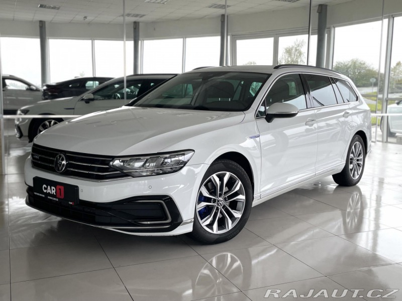 Volkswagen Passat GTE 160kW*Discover*Tažné*