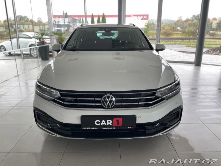 Volkswagen Passat GTE 160kW*Discover*REZERV 2021