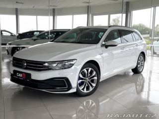 Volkswagen Passat GTE 160kW*Discover*Tažné* 2021