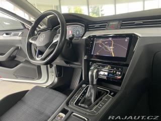 Volkswagen Passat GTE 160kW*Discover*Tažné* 2021