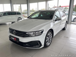 Volkswagen Passat GTE 160kW*Discover*Tažné* 2021