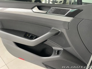 Volkswagen Passat GTE 160kW*Discover*Tažné* 2021