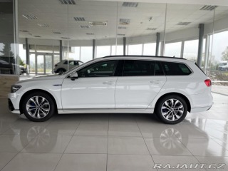 Volkswagen Passat GTE 160kW*Discover*Tažné* 2021