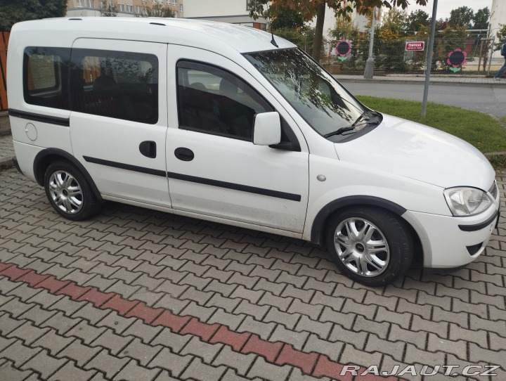 Opel Combo 1,3 CDTI 2009