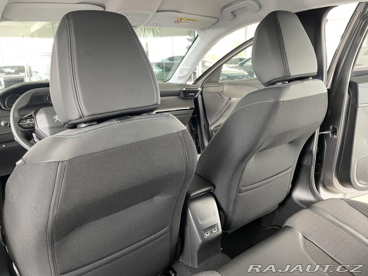 Peugeot 208 1,2PT 74kW*Allure*Kamera* 2023
