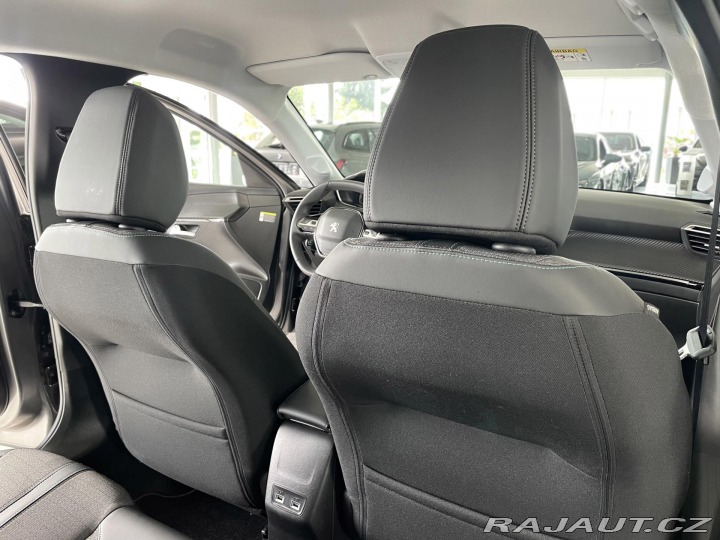 Peugeot 208 1,2PT 74kW*Allure*Kamera* 2023