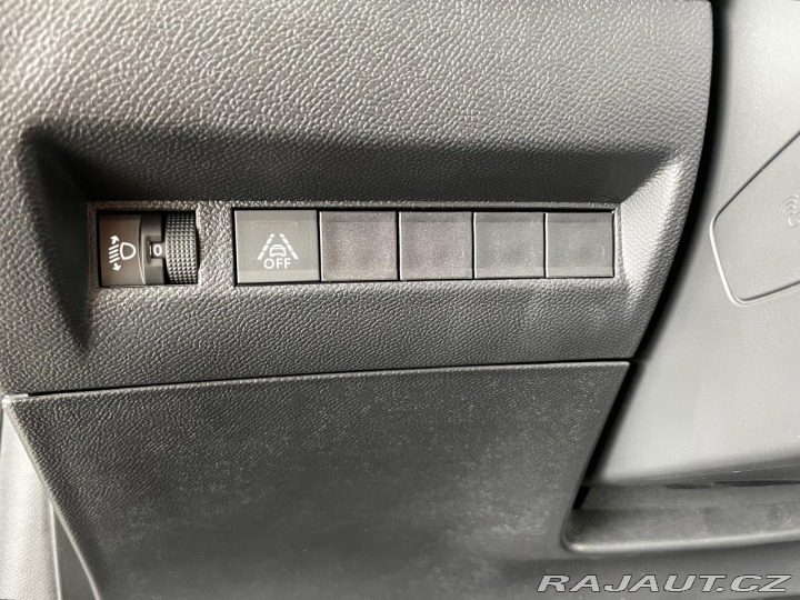 Peugeot 208 1,2PT 74kW*Allure*Kamera* 2023