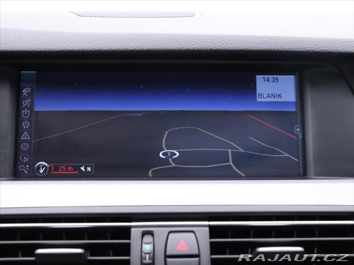 BMW 5 2,0 520d 135kwPanorama Na 2011