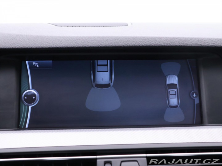 BMW 5 2,0 520d 135kwPanorama Na 2011