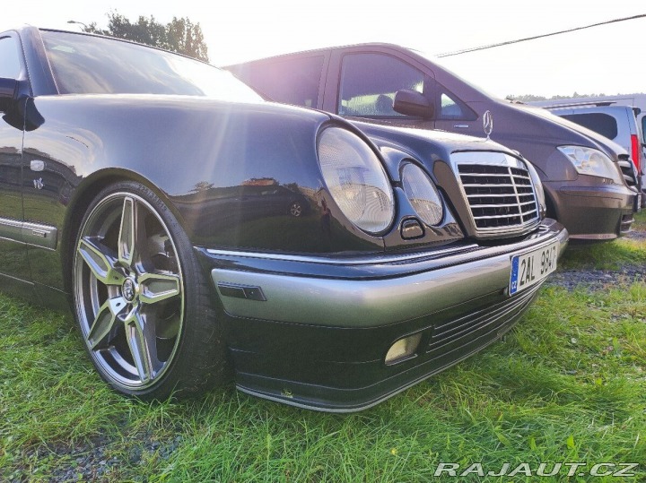 Mercedes-Benz Ostatní modely W210 280 V6 1997