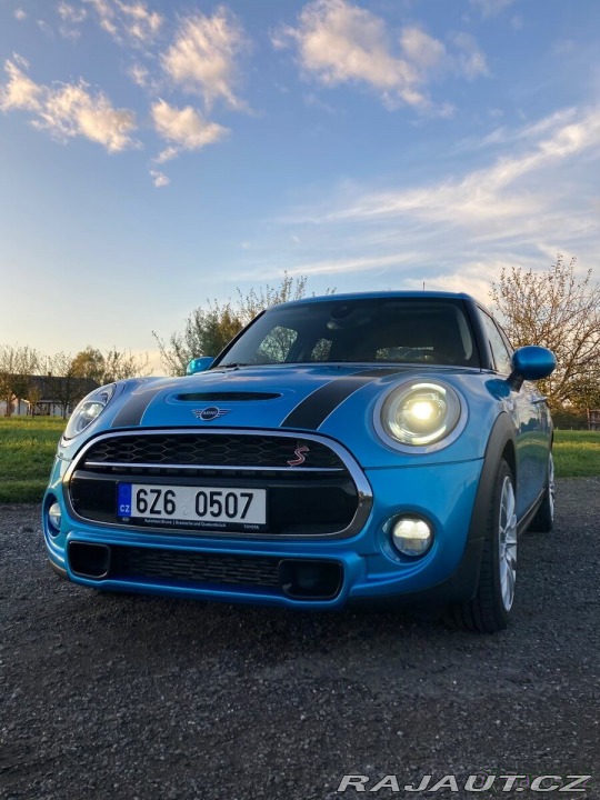 Mini Cooper 2,0 S F55, 5 dveřové 2018