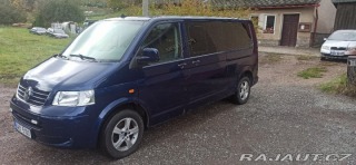 Volkswagen Transporter T5, dlouhý, 8 míst 2004