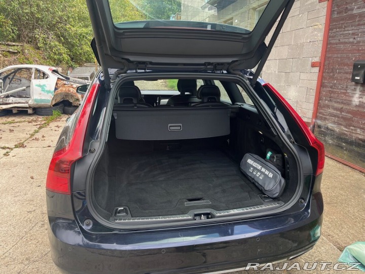 Volvo V90 2,0   D5 AWD 173kw, 4x4 2017