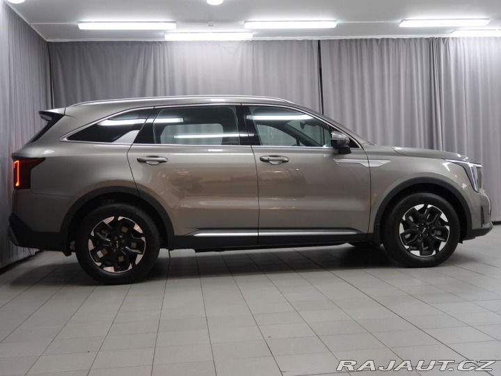 Kia Sorento Exclusive - Vůz ve výrobě 2026