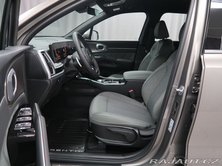 Kia Sorento Exclusive - Vůz ve výrobě 2026