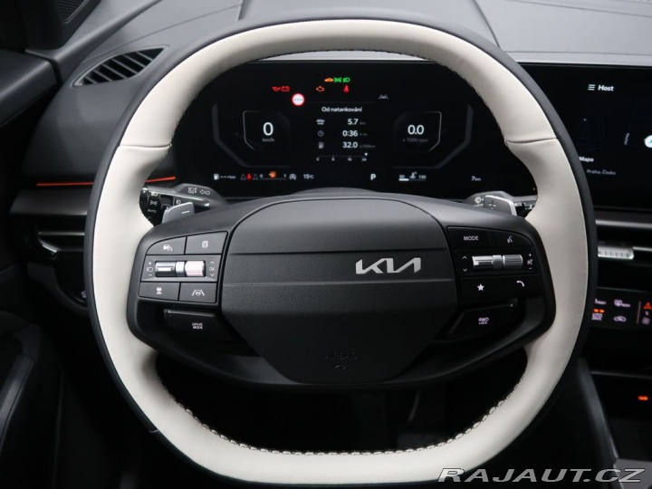 Kia Sportage GT-line 4x4 - Vůz ve výro 2026