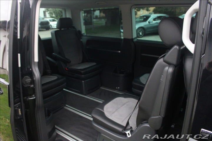Volkswagen Multivan 2,0 T6.1 Multivan 4Motion 2021