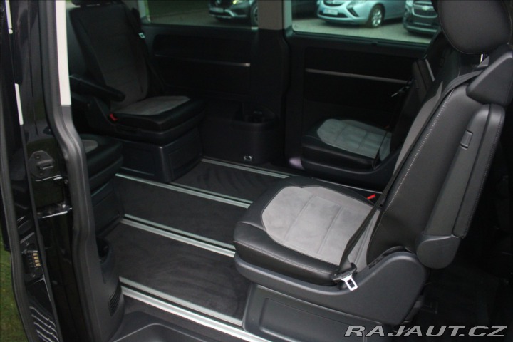 Volkswagen Multivan 2,0 T6.1 Multivan 4Motion 2021